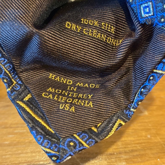 Robert Talbot, best of class 100% silk tie made in the USA. - Picture 7 of 8